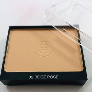 CHANEL Makeup - Chanel Ultra Tenue Compact Powder Foundation CHANEL Makeup - Chanel Ultra Tenue Compact Powder Foundation
